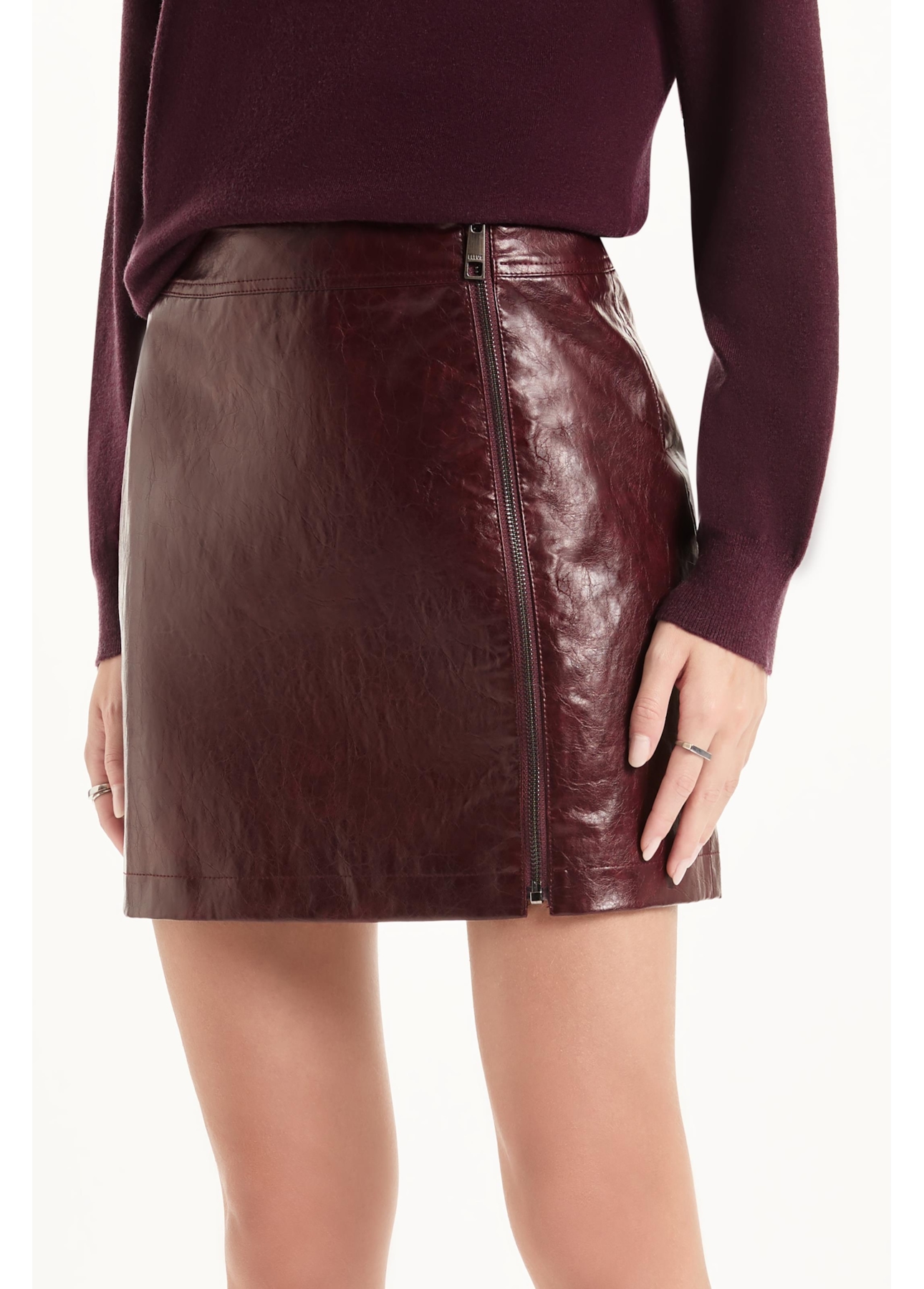 Saia Vegan leather Aged Bordeaux