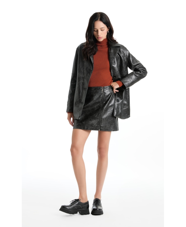Saia Vegan leather Aged Preto