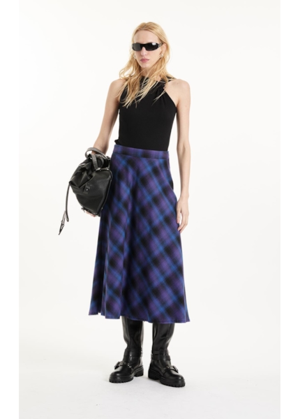 Saia Wool Touch Estonia Azul Carbono