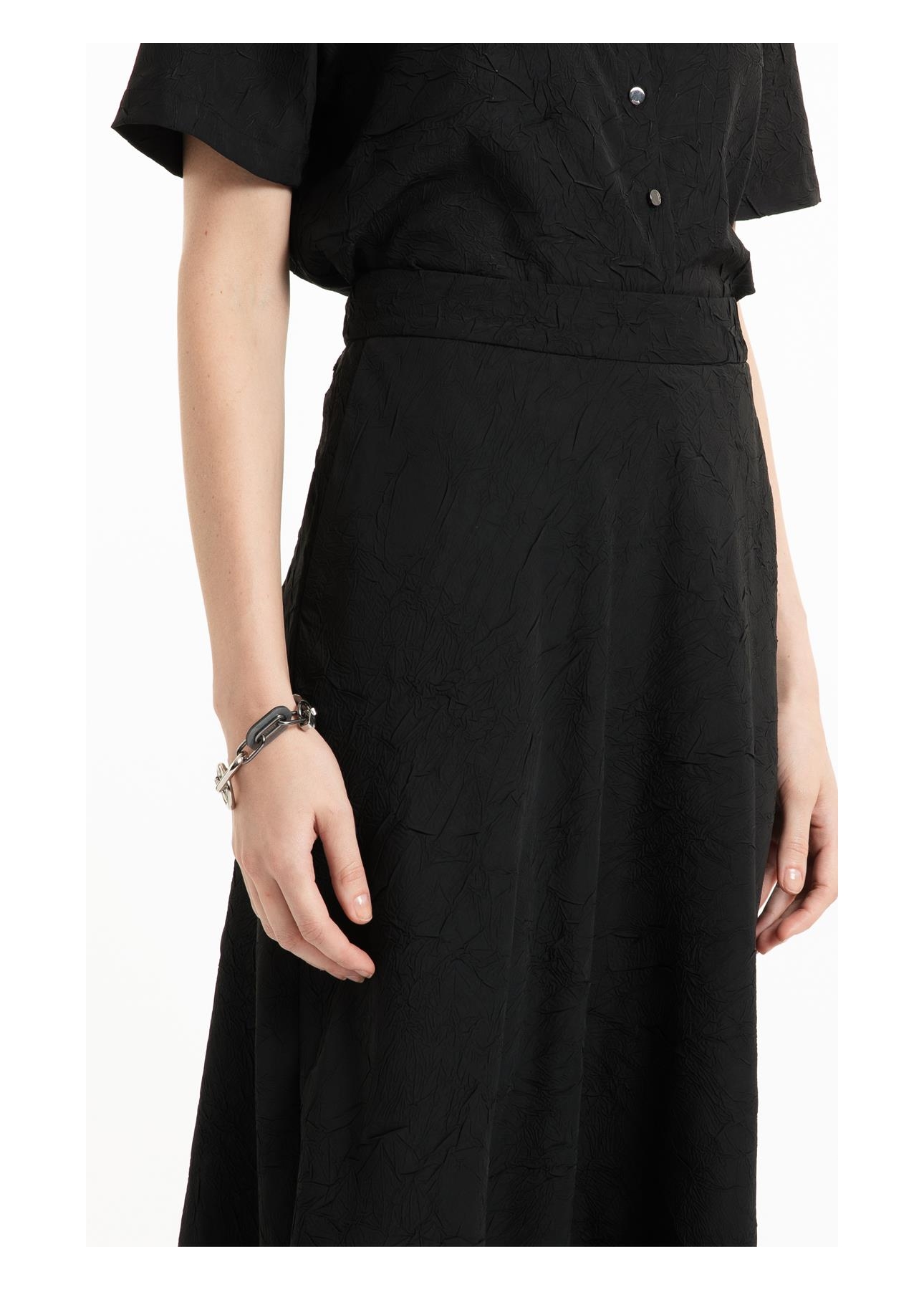 Saia Wrinkled Midi Preto
