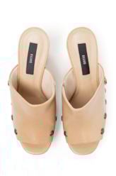 Sandalia Clog Hill Ellus Caramelo