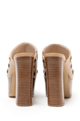 Sandalia Clog Hill Ellus Caramelo