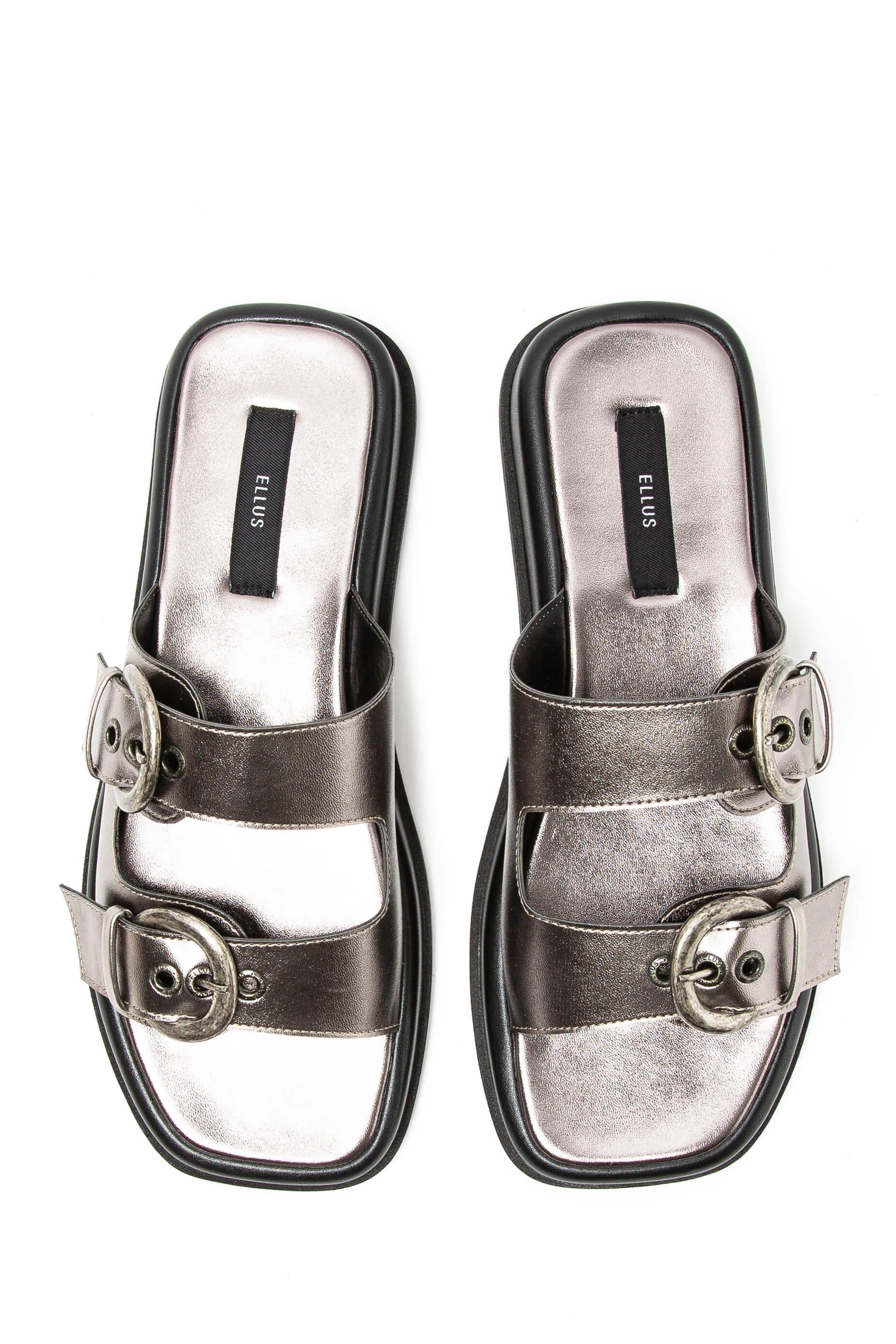 Sandália Com Fivela Ellus Prata Velha