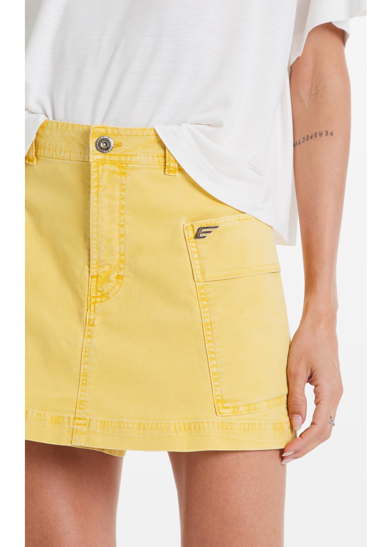 Sarja Rain (Shorts Saia) Cargo Mostarda