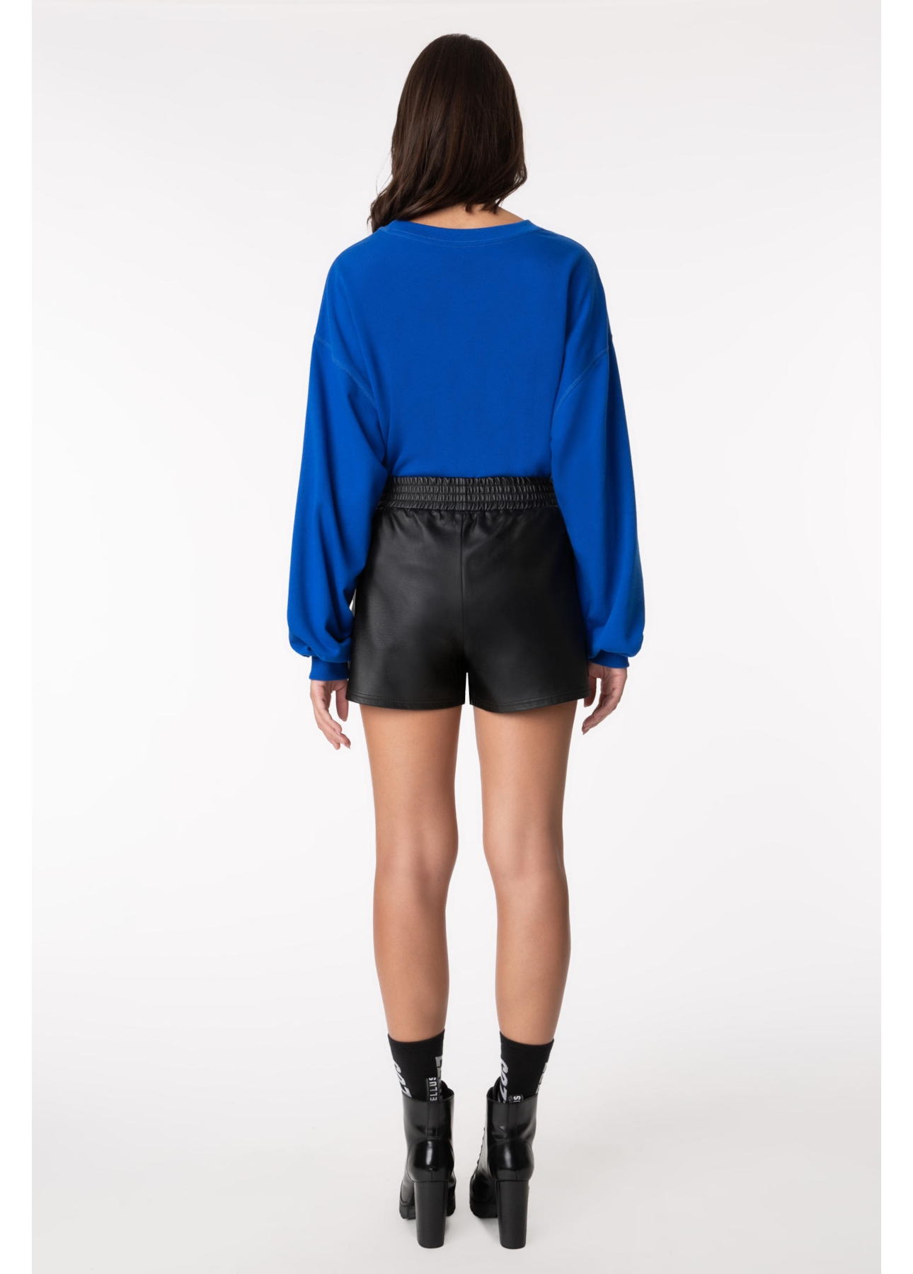 Short Basic Preto