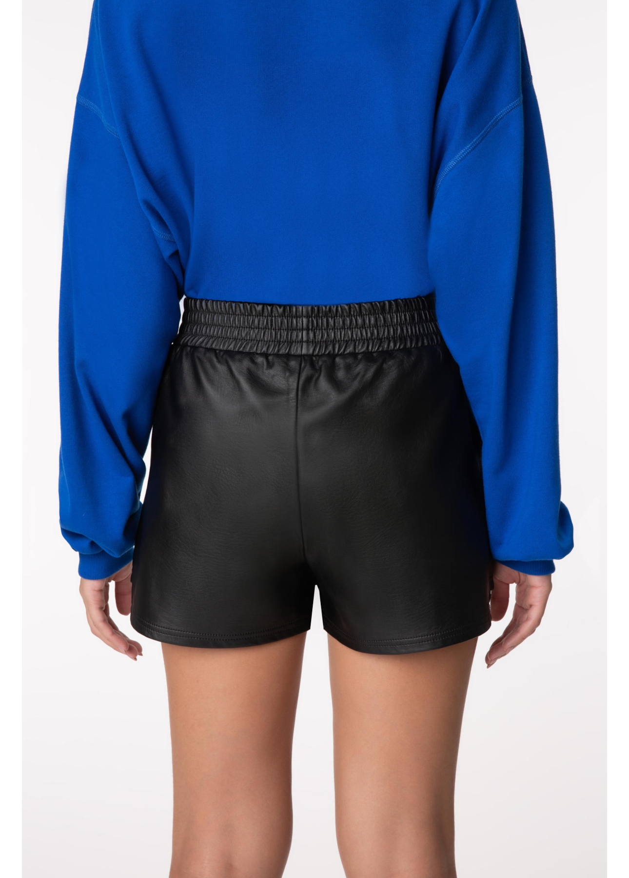 Short Basic Preto