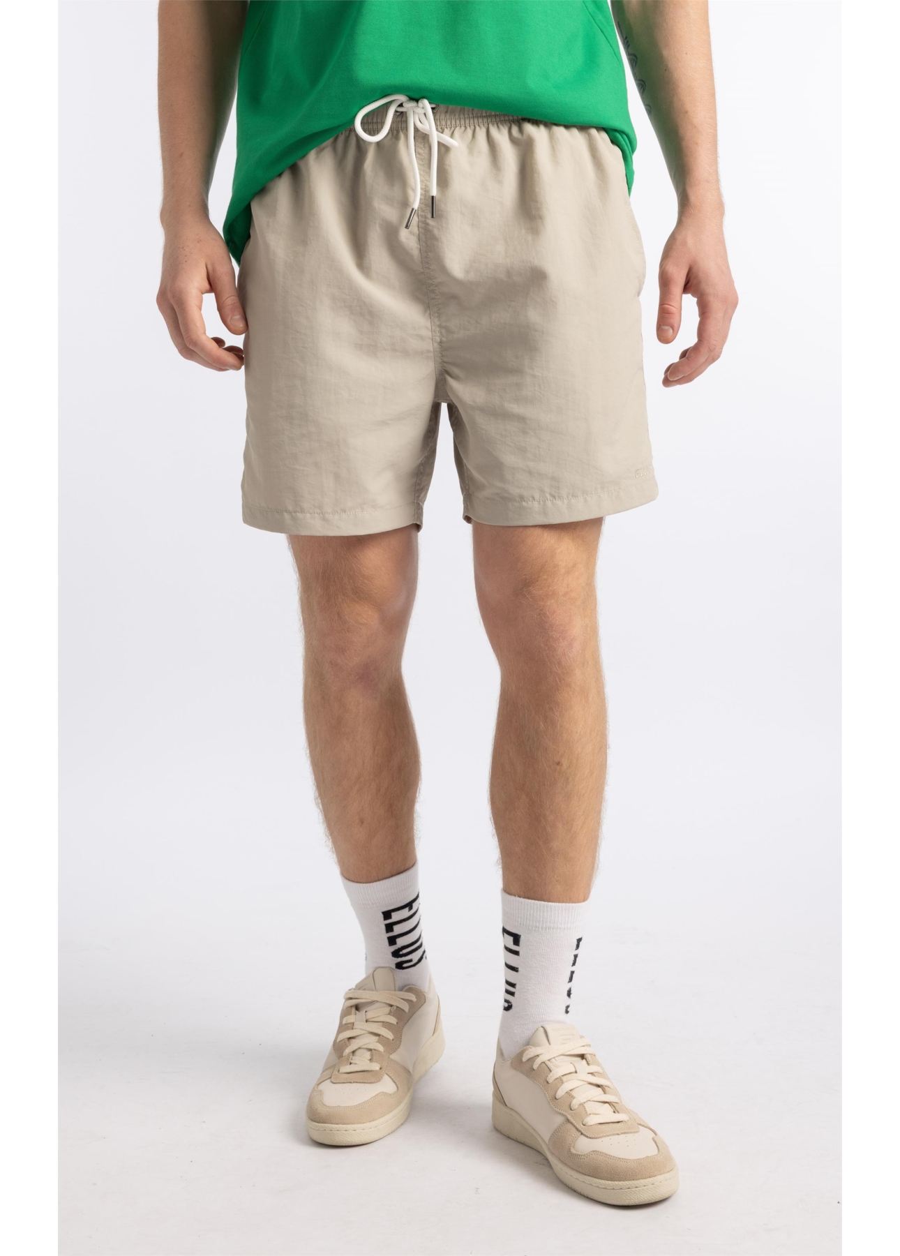 Short Beach Basic Husk