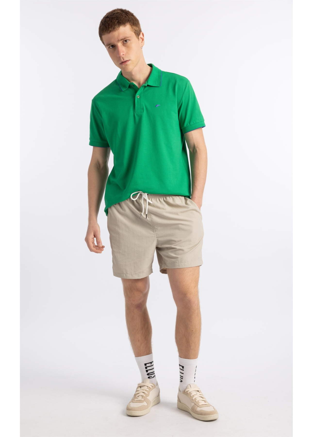 Short Beach Basic Husk