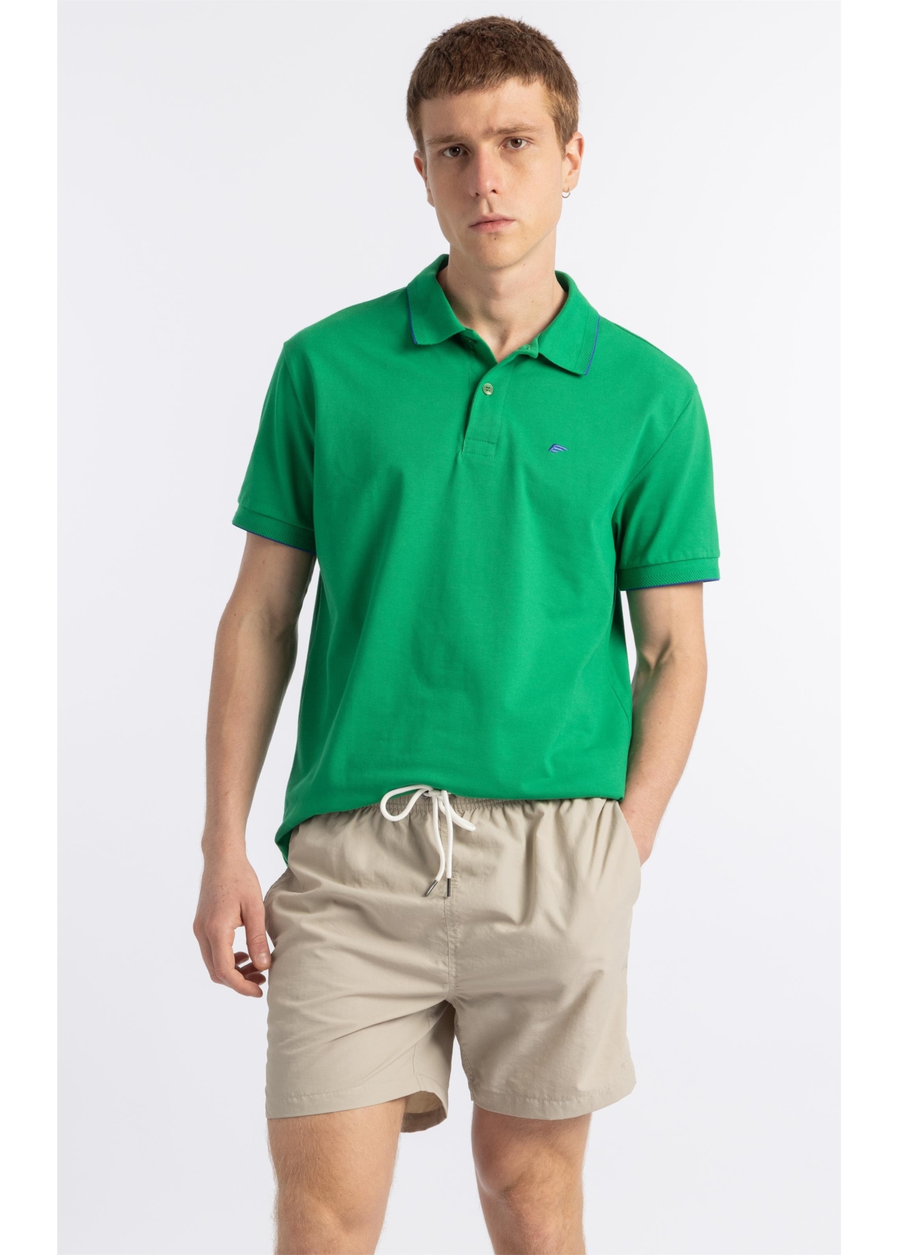 Short Beach Basic Husk