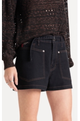 Short First Black Evase Amaciado