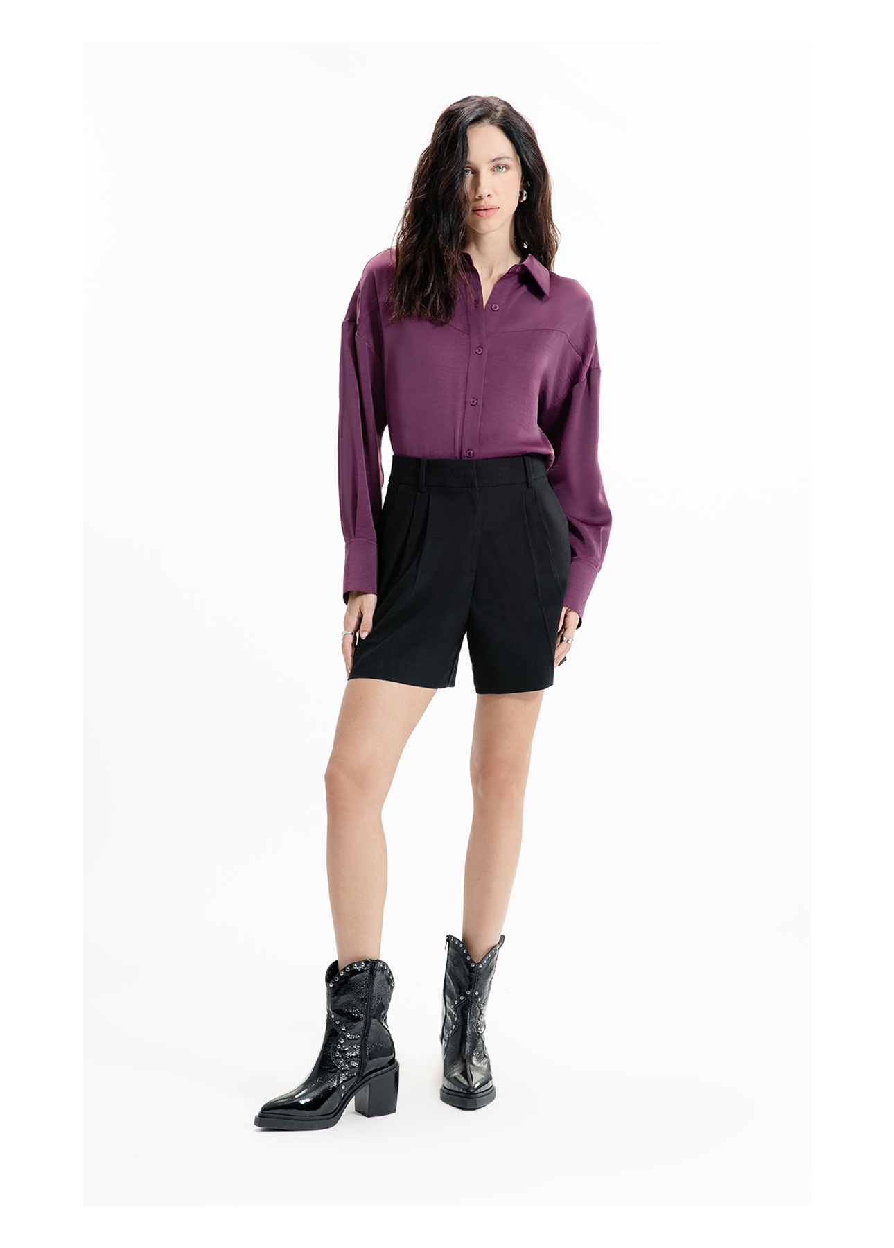 Short Tailoring Pleats Preto