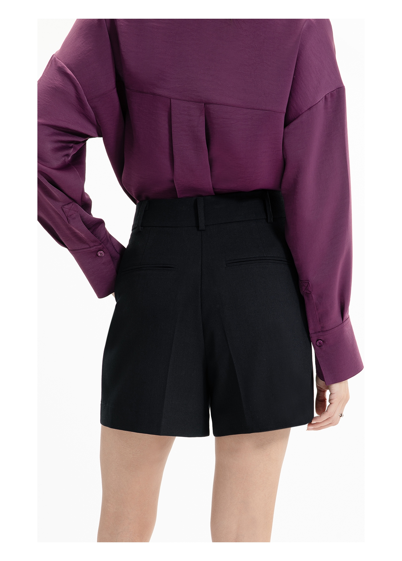 Short Tailoring Pleats Preto
