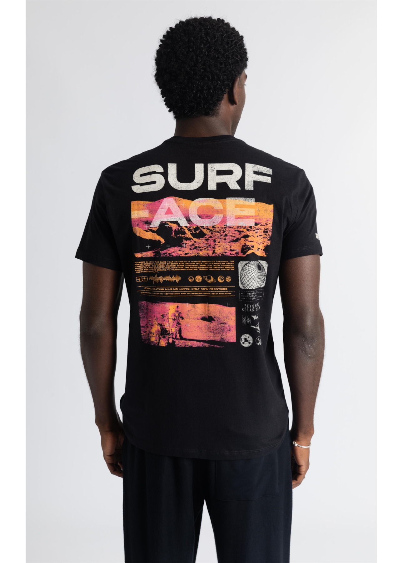 T-Shir Surface Nasa Preto