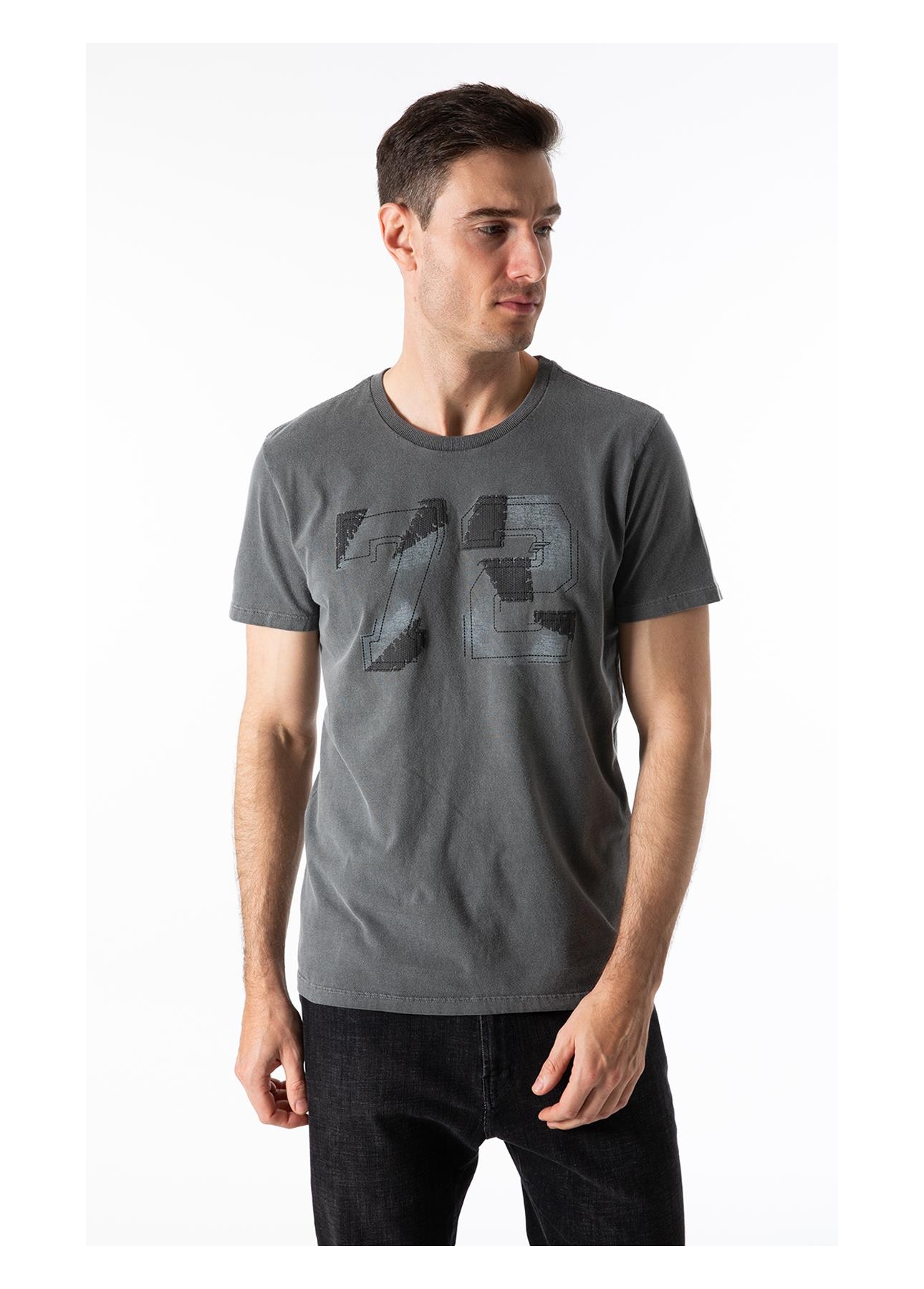 T-Shirt 72 Embroidery Preto