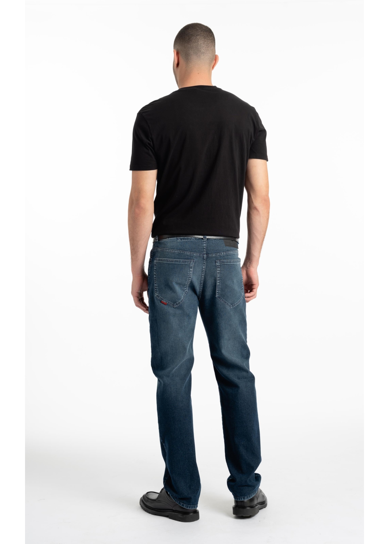 T-Shirt  Above The Rest Classic Preto