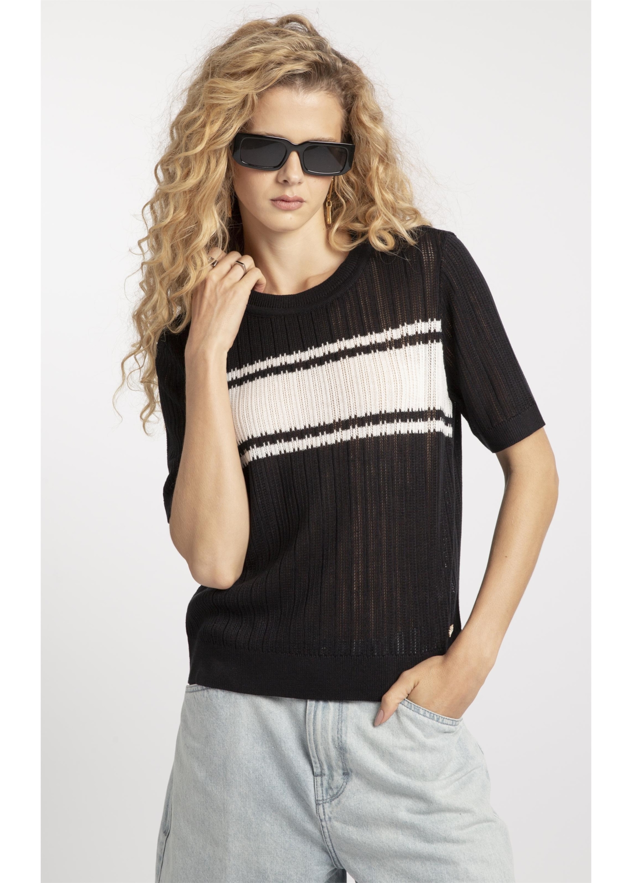 T-Shirt Basic Knit College Preto