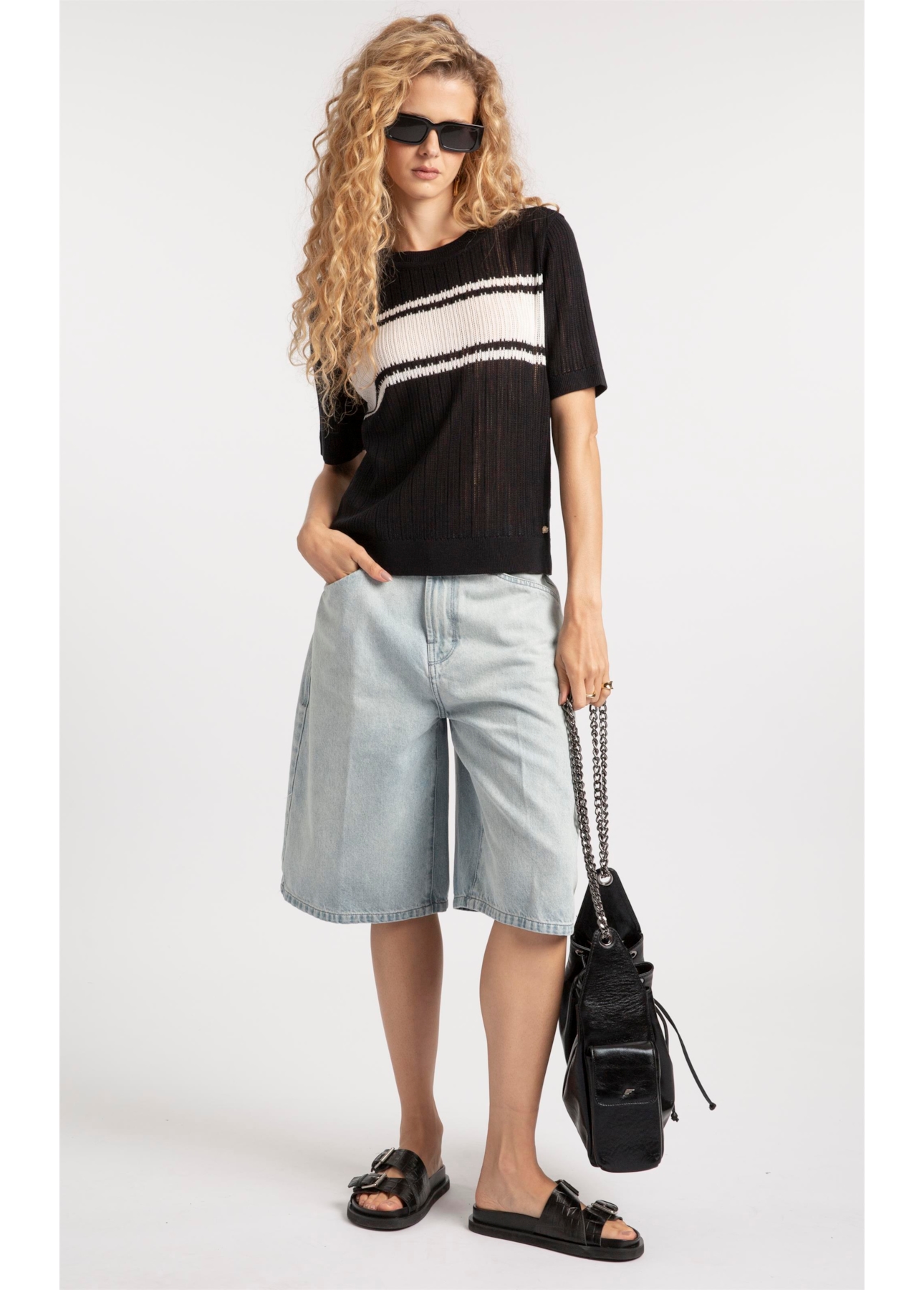 T-Shirt Basic Knit College Preto