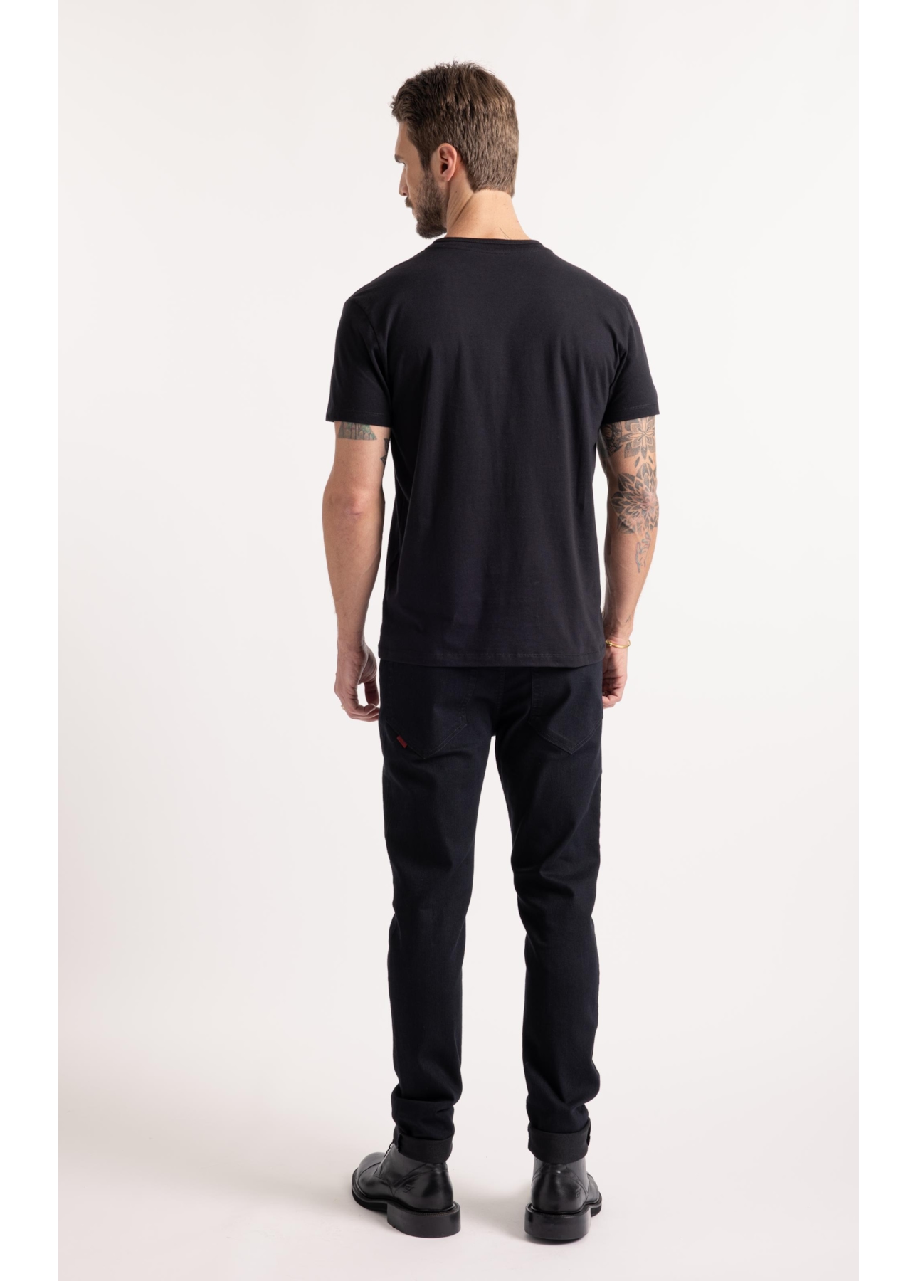 T-Shirt Cotton Fine Space Classic Preto