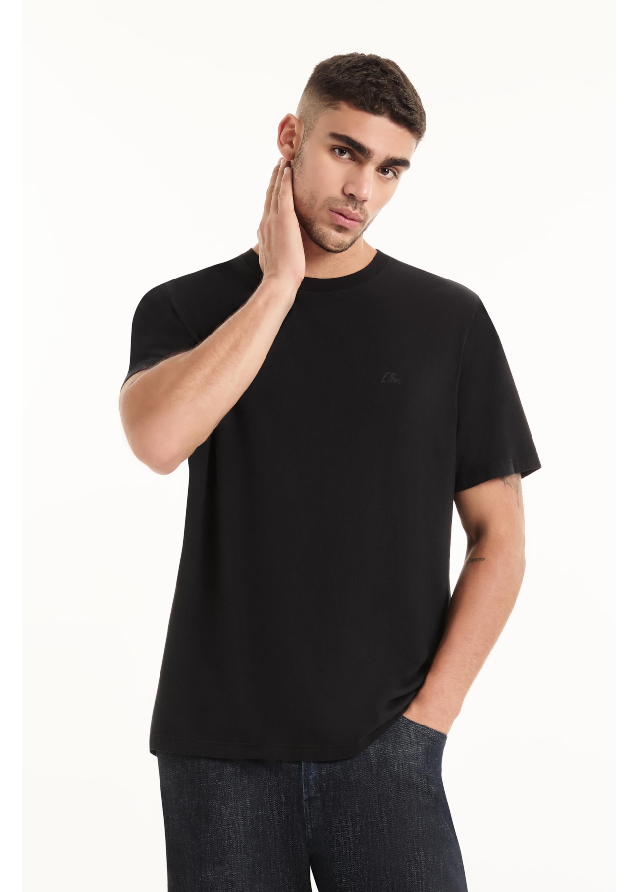 T-Shirt Ellus Aquarela Classic Preto