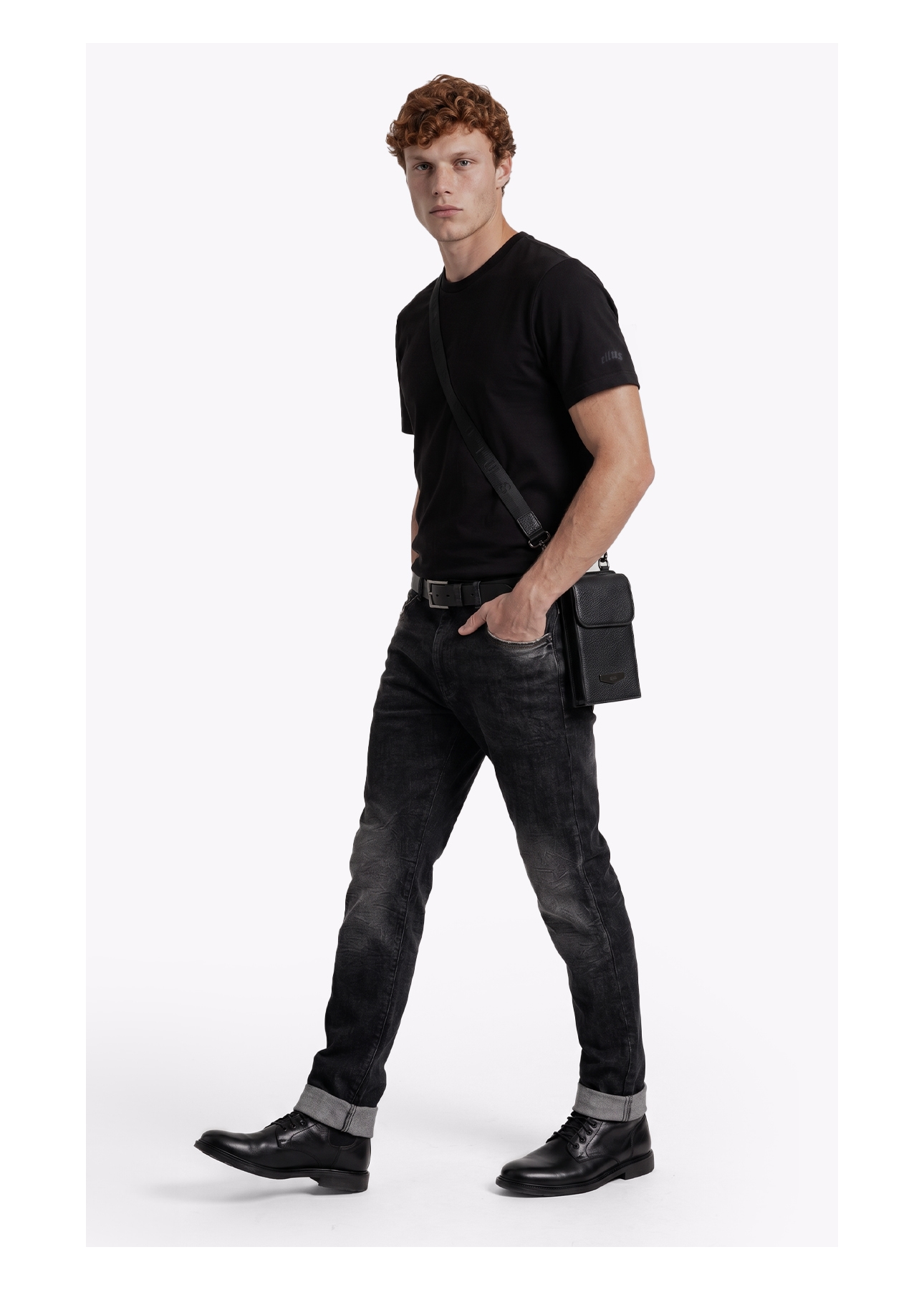 T-Shirt Ellus Sleeve Classic Preto