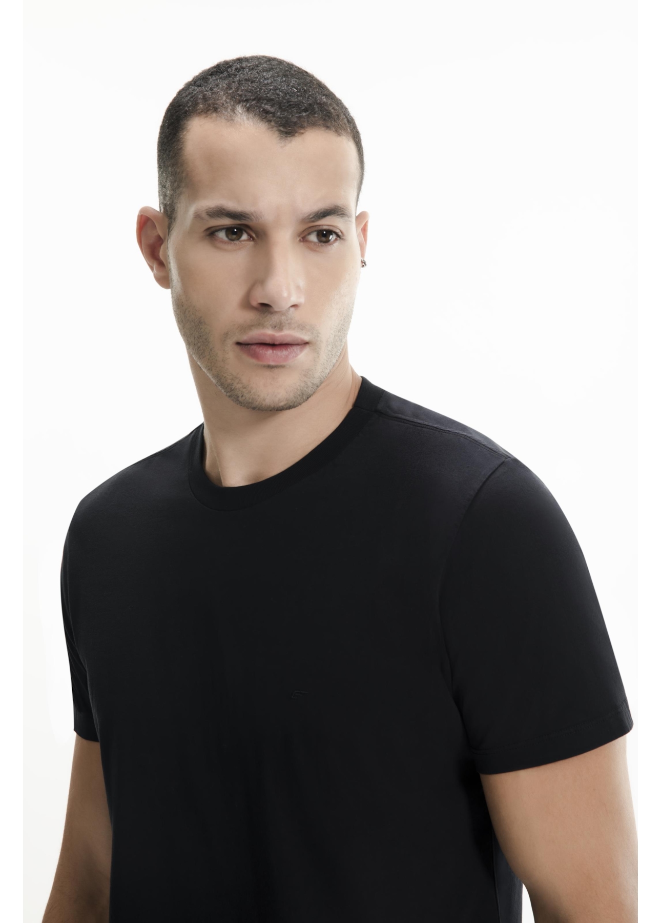 T-Shirt Fine Easa Classic Preto