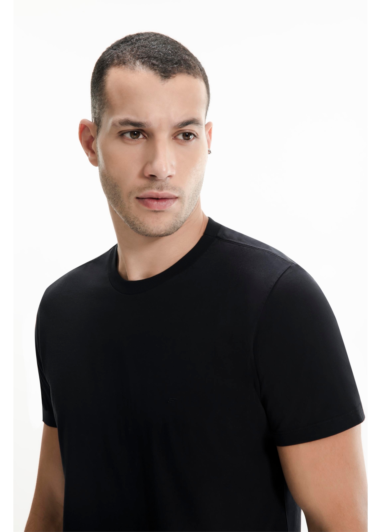 T-Shirt Fine Easa Classic Preto