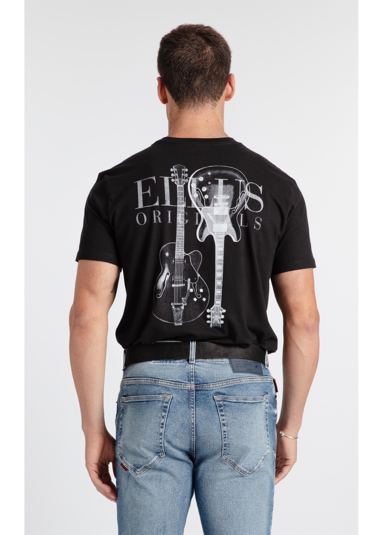 T-Shirt  Guitarra Preto
