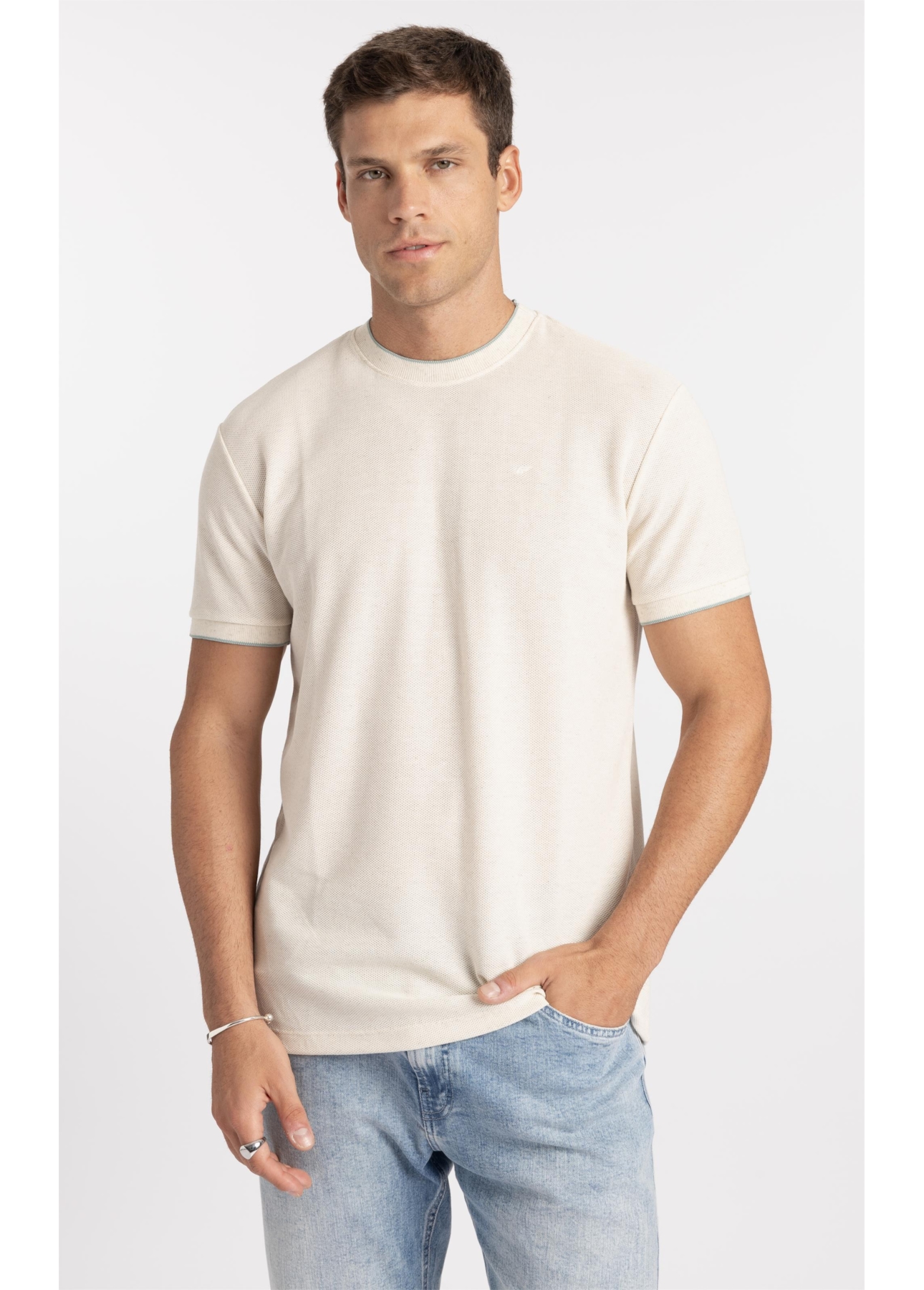 T-Shirt Malha Favo Easa Friso Classic Off White
