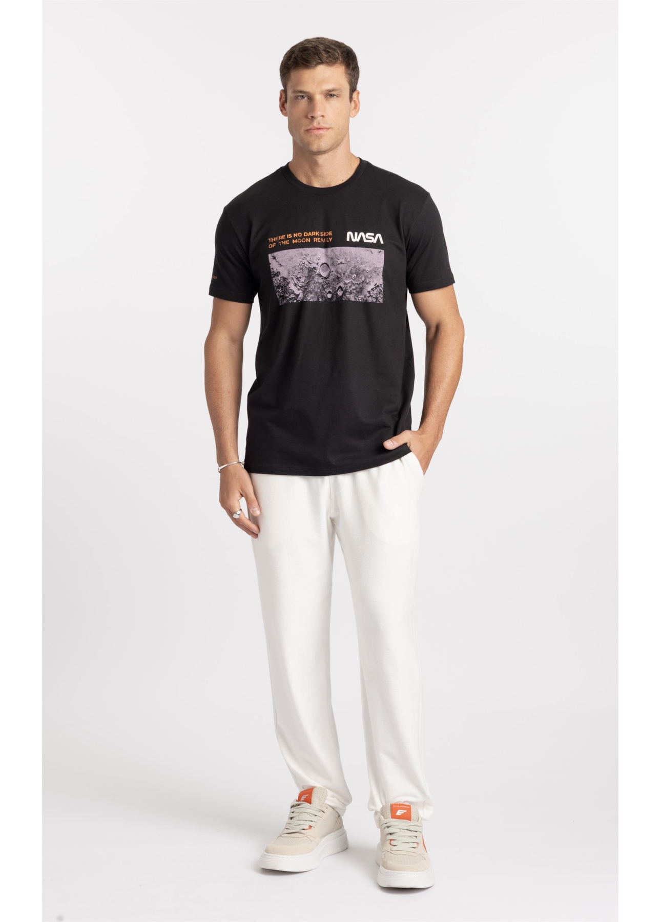 T-Shirt Moon Nasa Preto