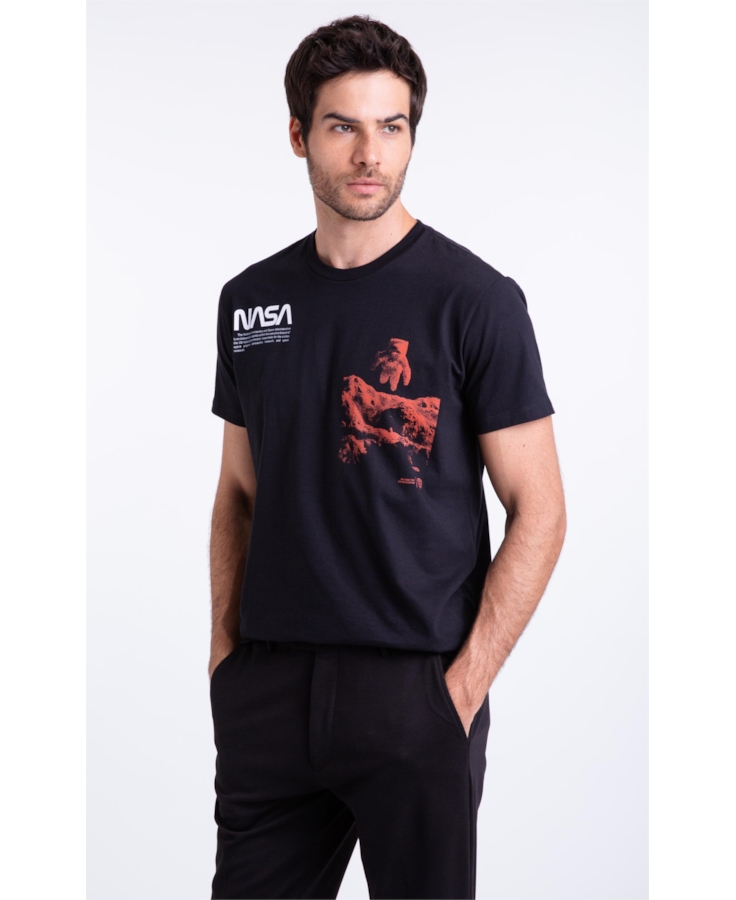 T-Shirt Nasa Astronaut Preto