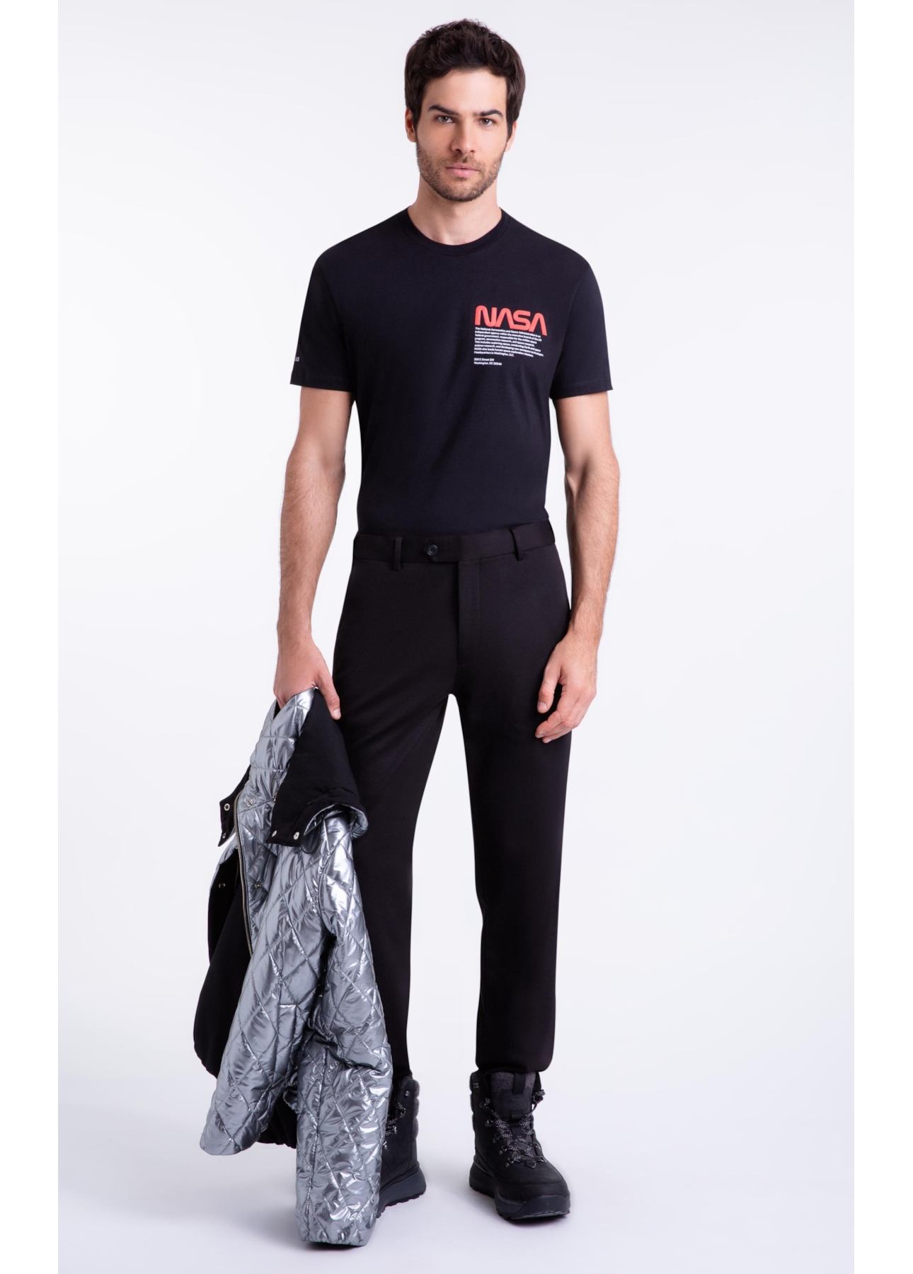 T-Shirt Nasa Worm Preto