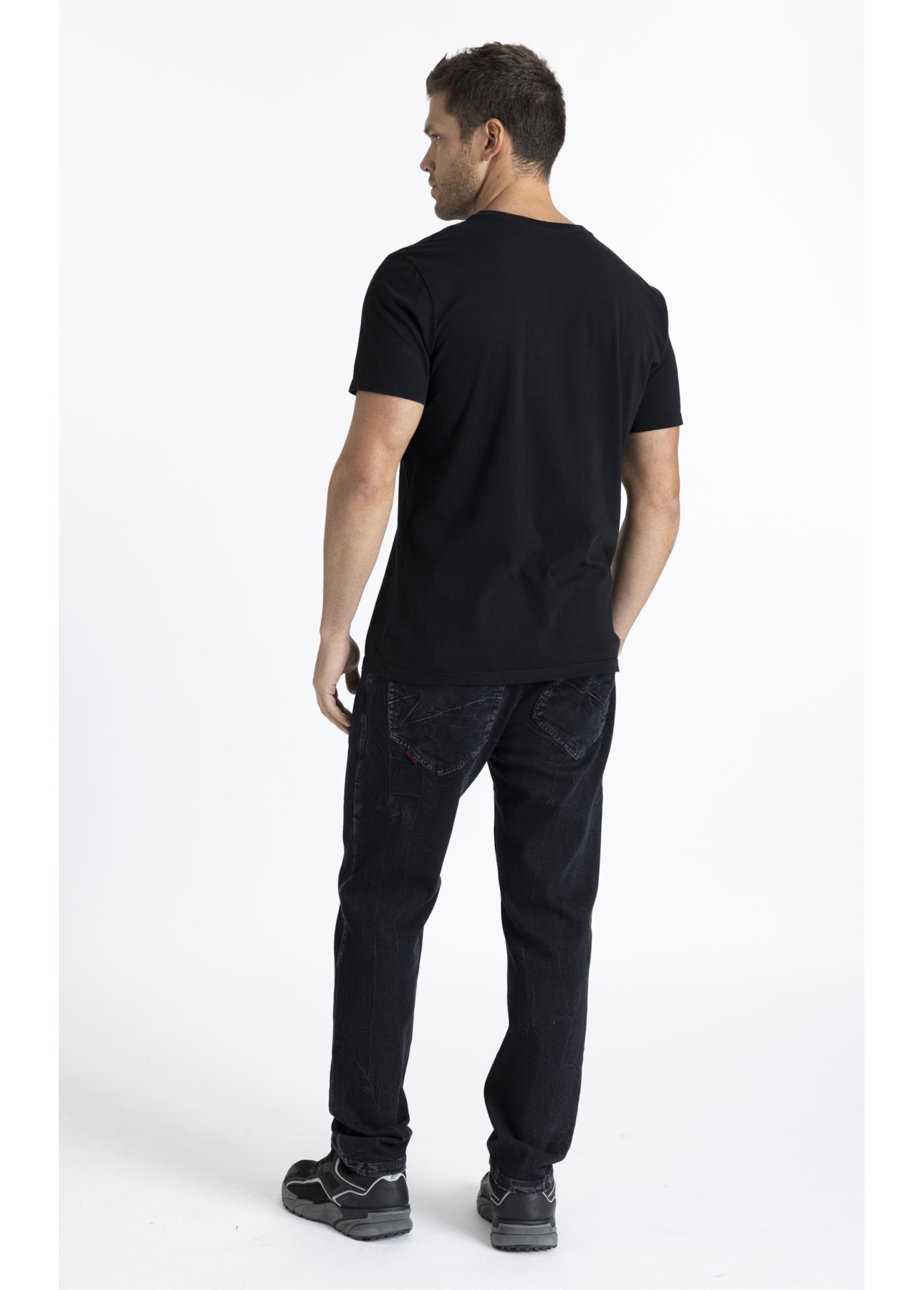 T-Shirt Serif Vinyl Preto