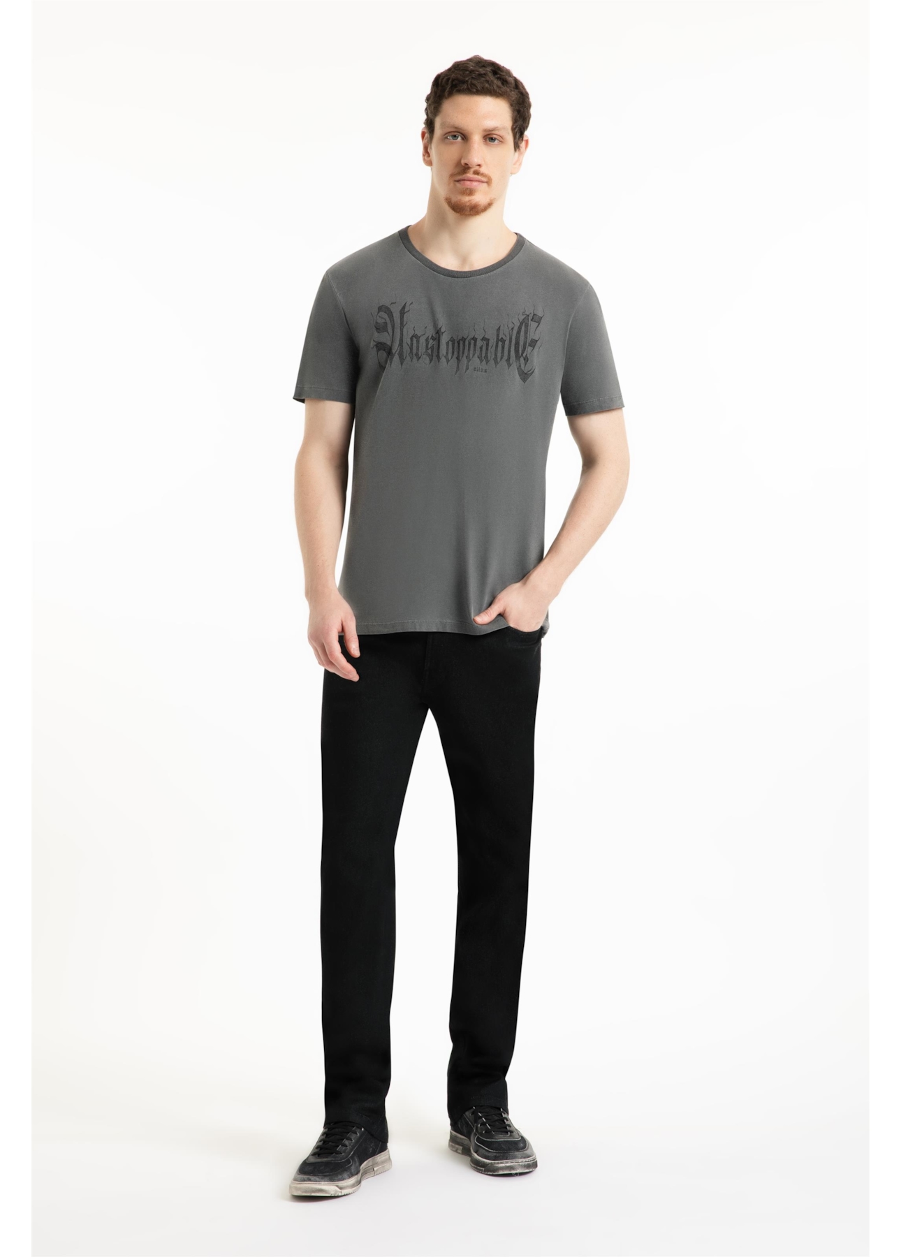 T-Shirt Washed Unstoppable Classic Preto