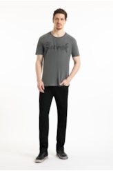 T-Shirt Washed Unstoppable Classic Preto