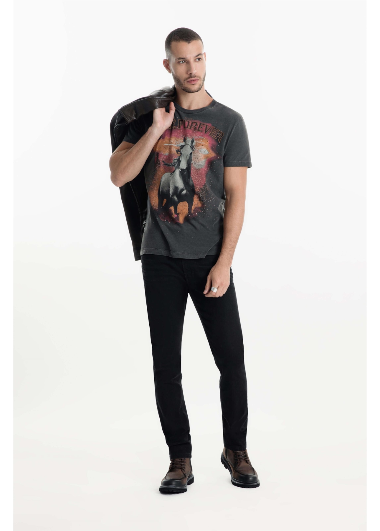 T-Shirt Washed White Horse Preto