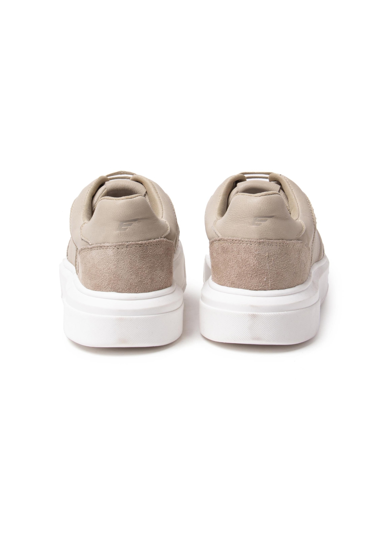 Tenis Cael Ellus Husk