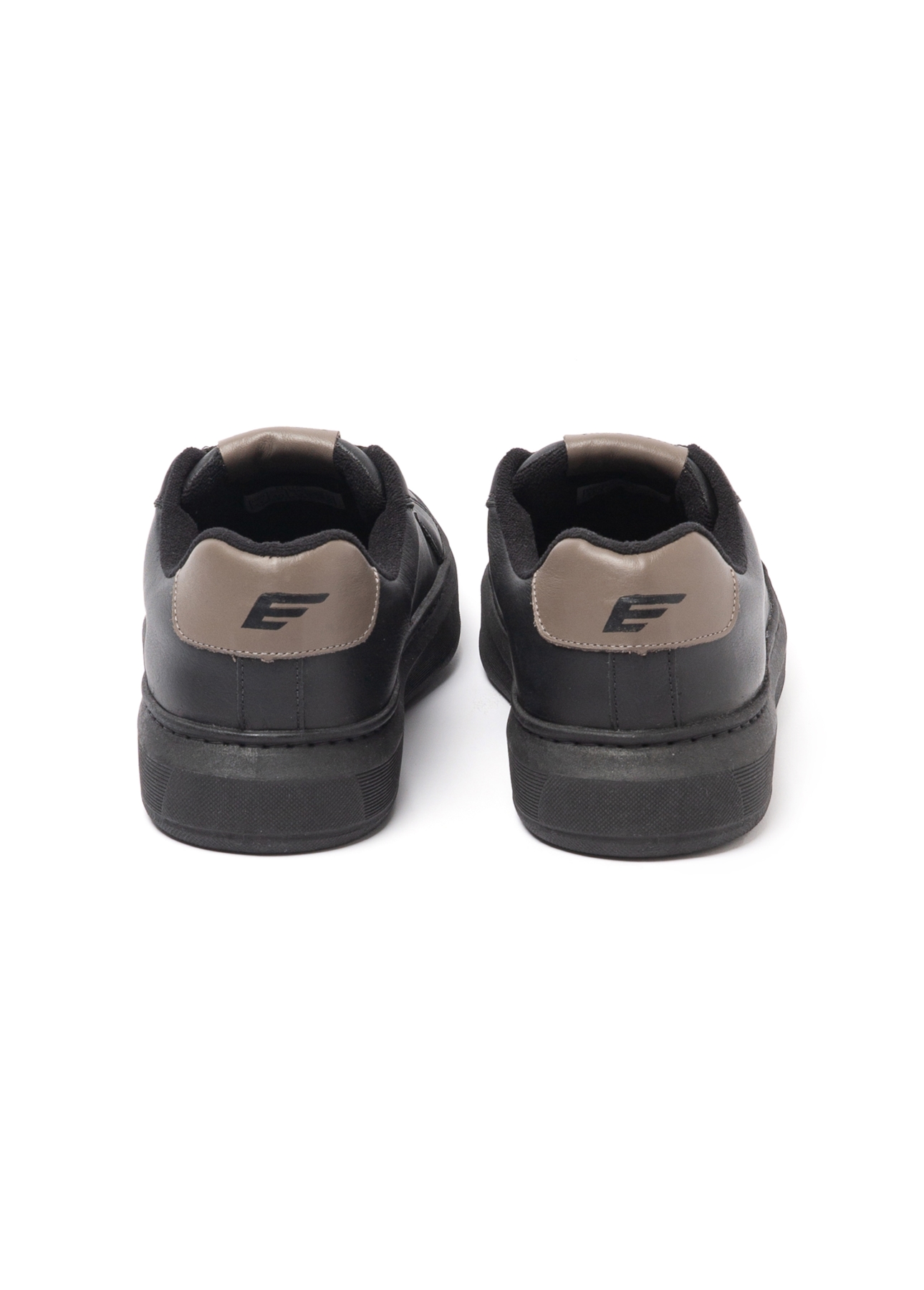 Tenis Corin Ellus Preto