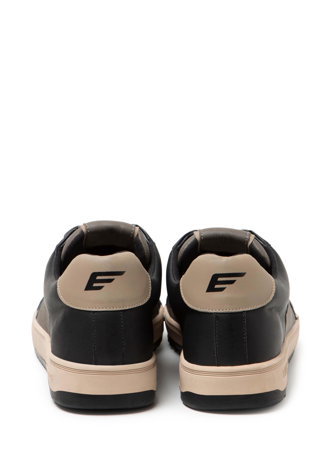 Tenis Ellus Vintage Couro Preto