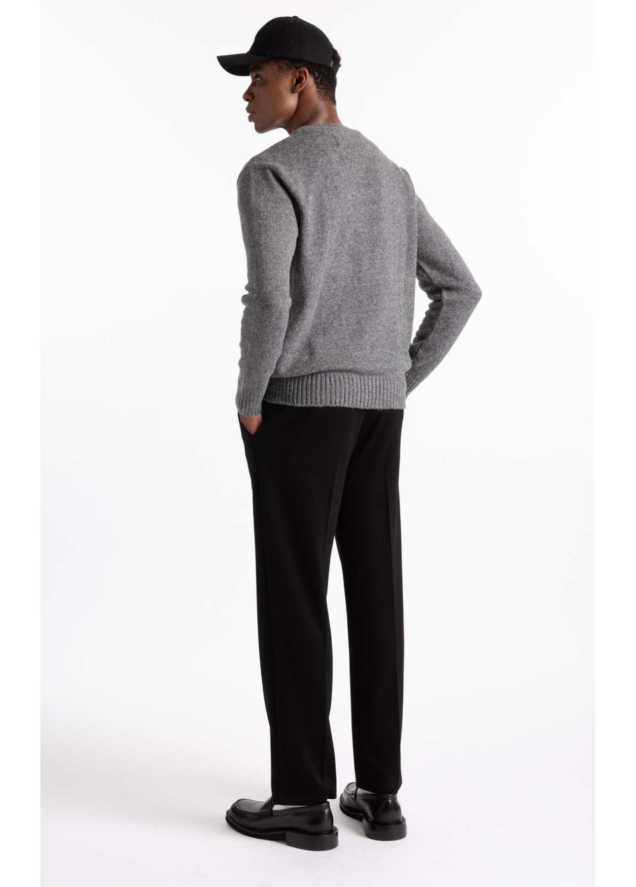 Tricot Snug Emblem Sweater Cinza Medio