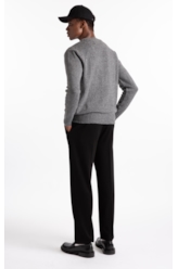 Tricot Snug Emblem Sweater Cinza Medio