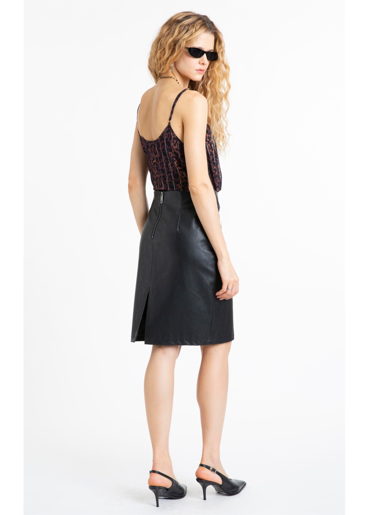 Vegan Leather Pencil Skit Preto