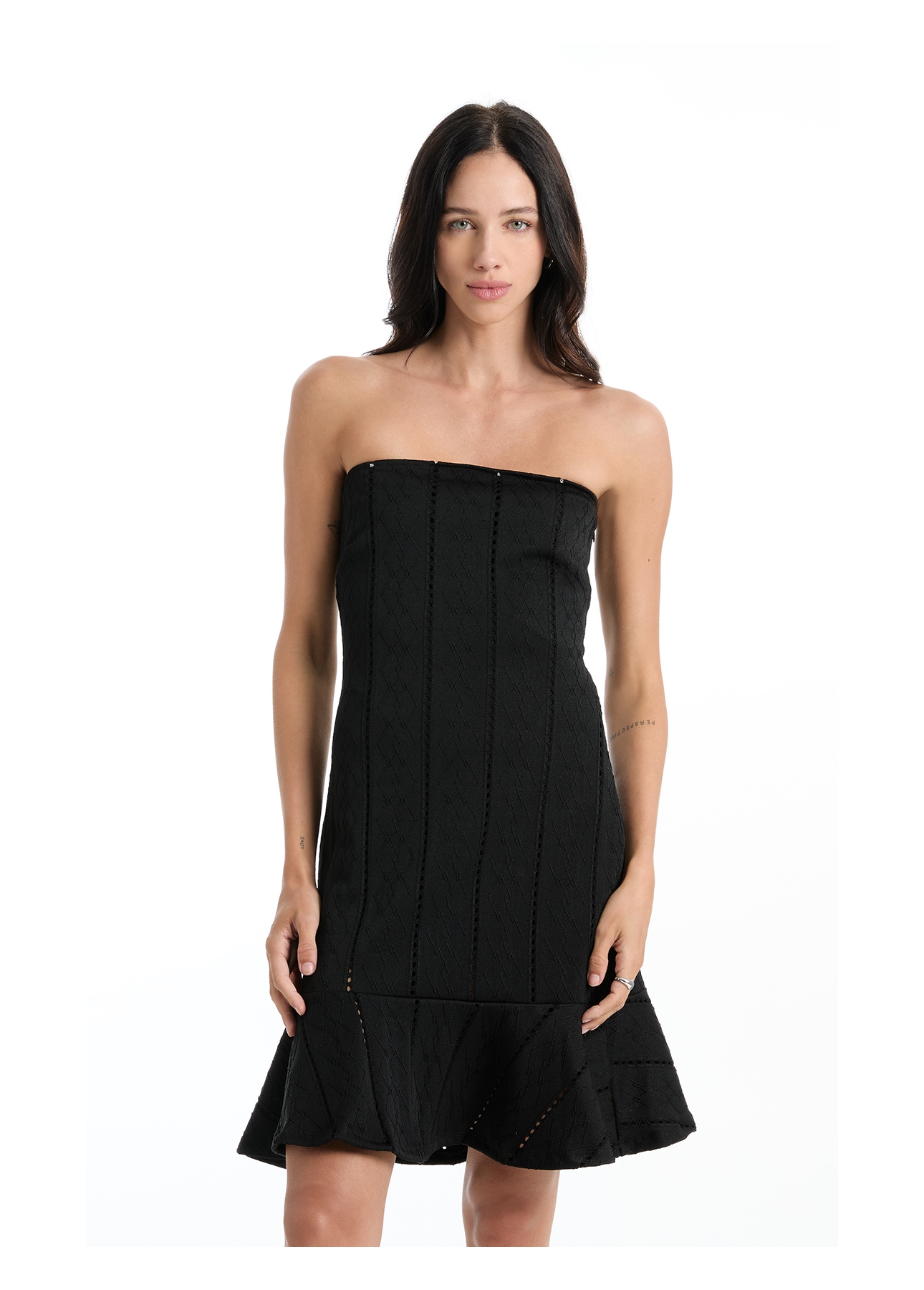 Vestido Bandage Dress Ruflle Preto