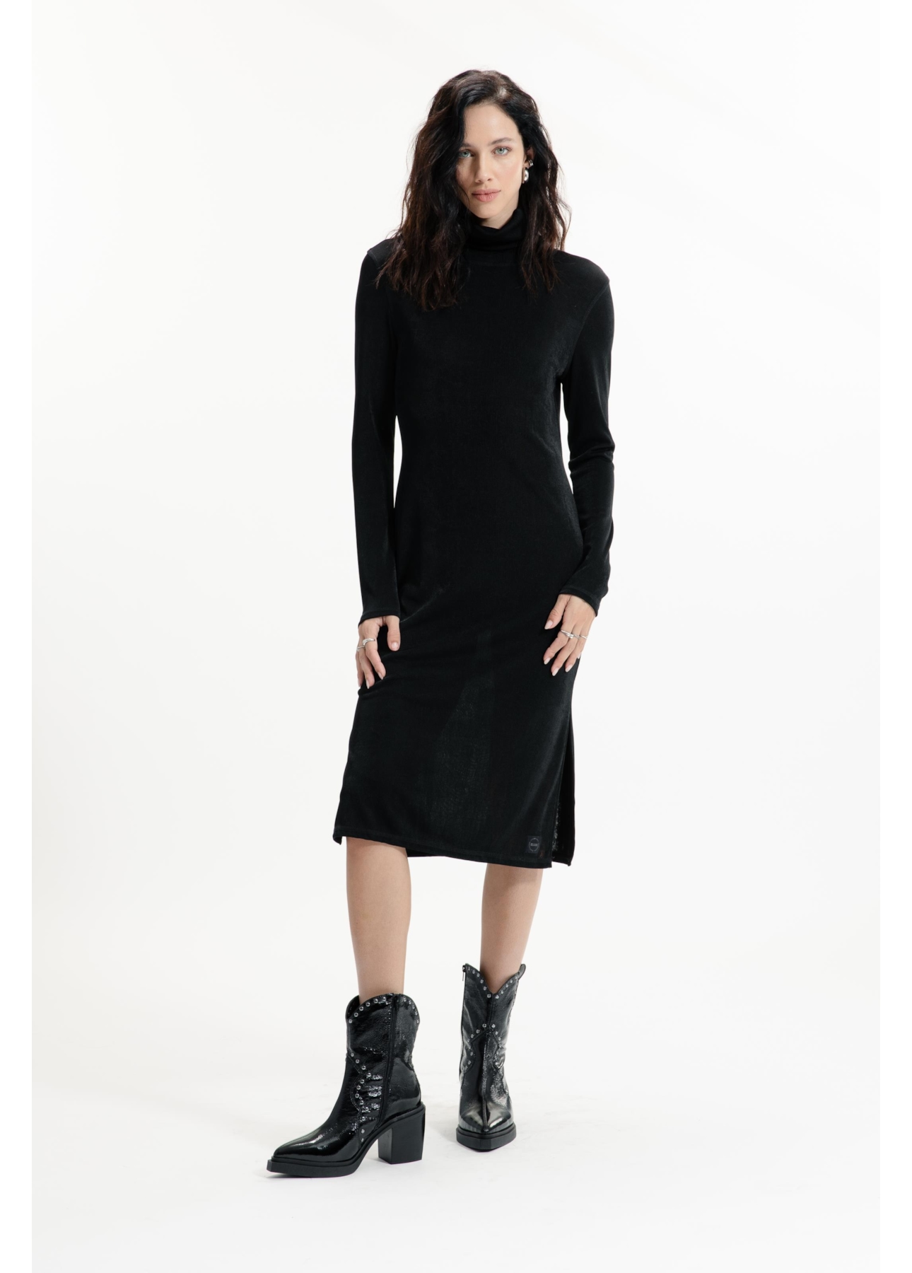 Vestido Flow Turtleneck Preto