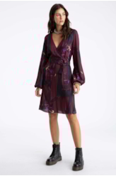 Vestido Incandescente Overlap Contrast Dark Wine