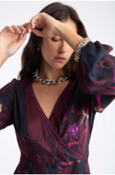 Vestido Incandescente Overlap Contrast Dark Wine