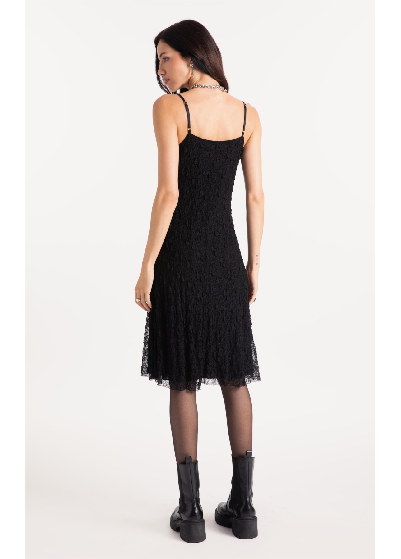 Vestido Larios Strappy Knee Preto