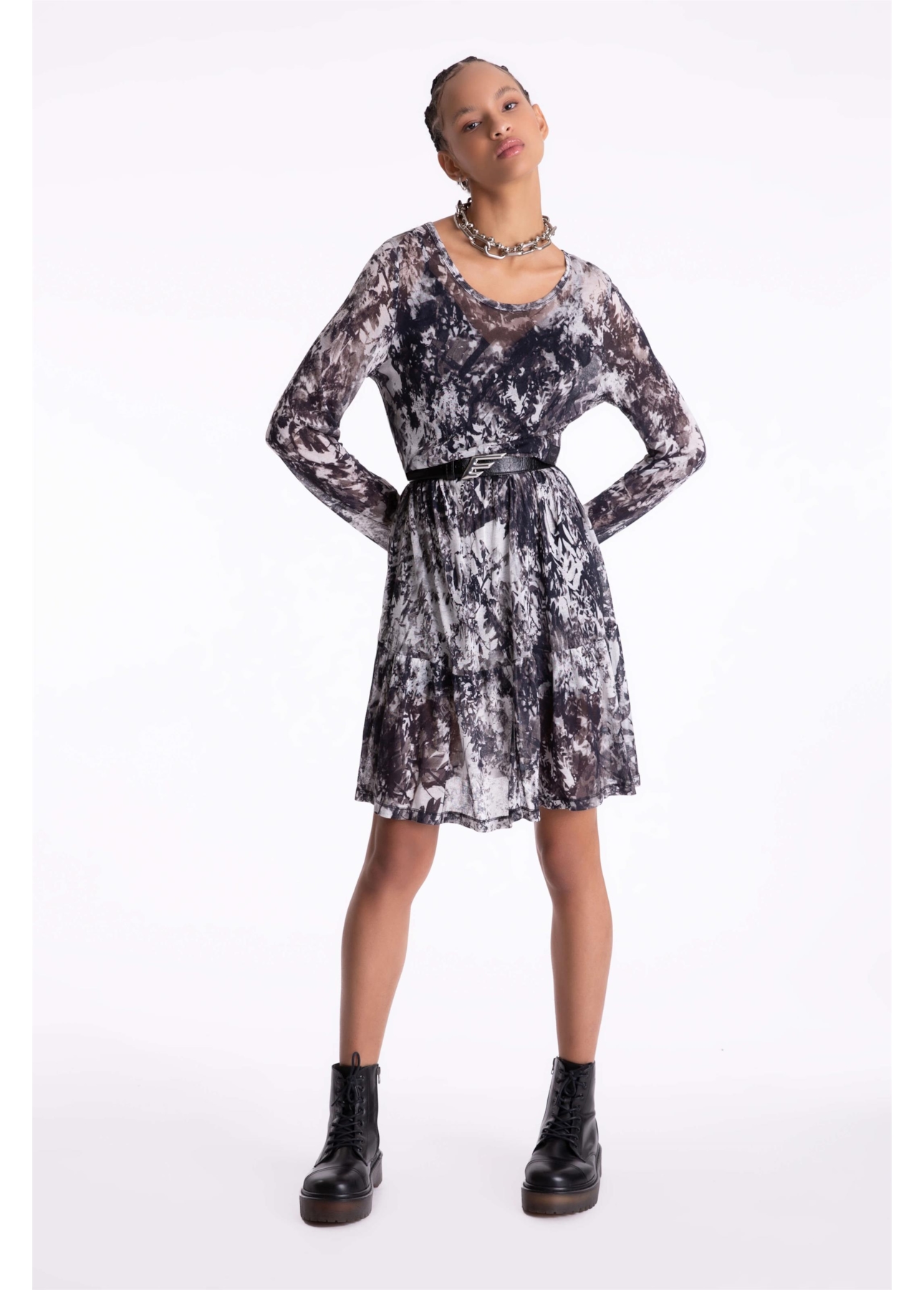 Vestido Leaface Ruffle Preto