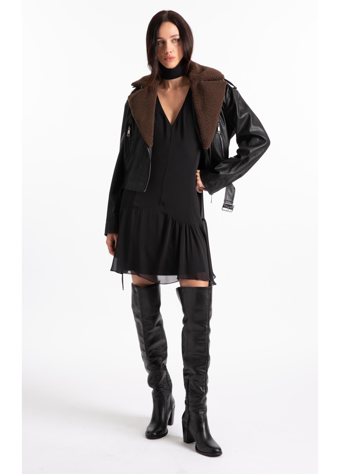Vestido Microchiffon Asymmetric Preto