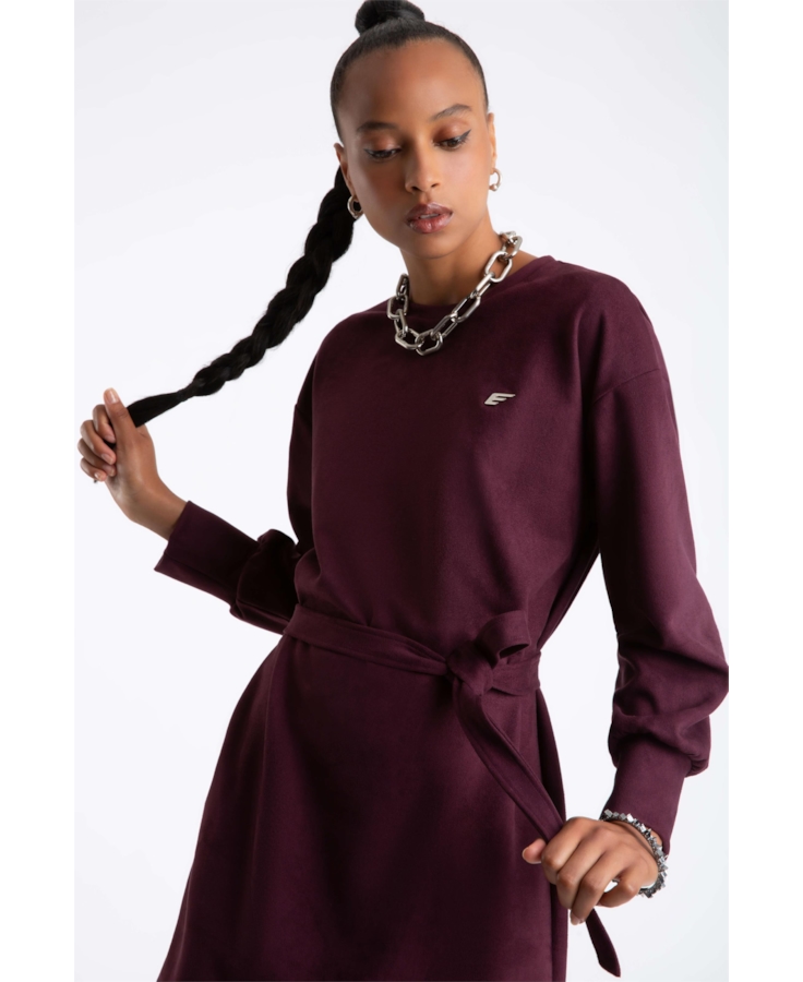 Vestido Nobu Straight Dark Wine