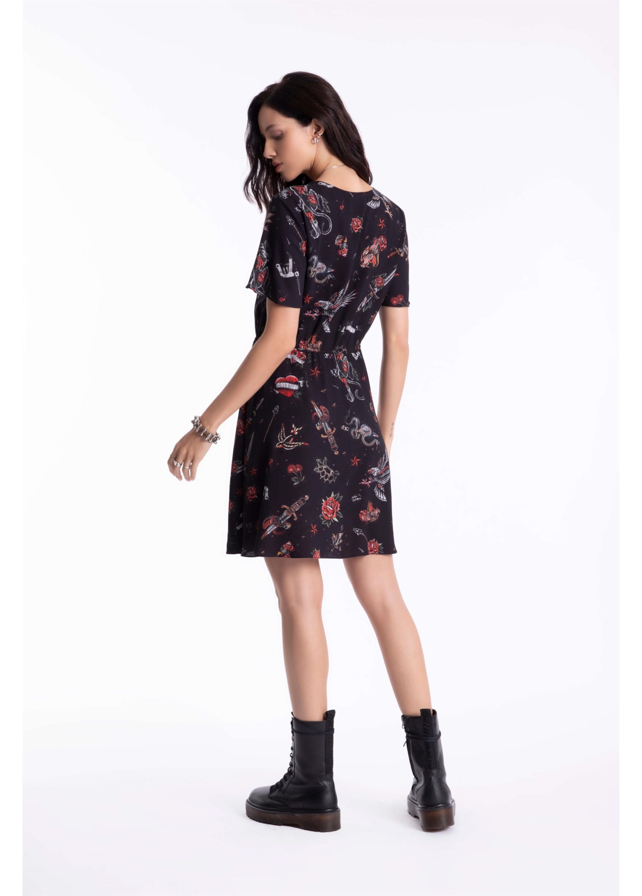 Vestido Old School Adjustment Padrao 1